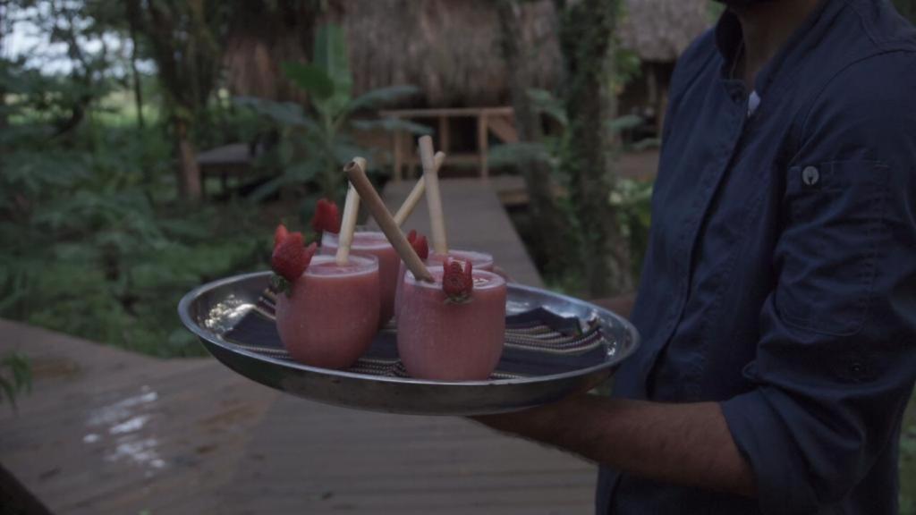 Boatique Hotel And Marina Rio Dulce Bagian luar foto